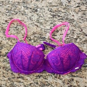 Victoria's Secret Pink Fuchsia Purple Lace Underwire Bra